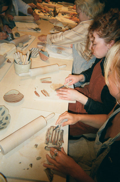 Joululahjapaja lapsille |  su 7.12. klo 12 |  Lapsi + vanhempi